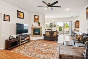 House, 3 Bedrooms | Living area | Smart TV