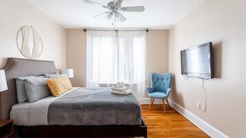 3 bedrooms, iron/ironing board, travel crib, WiFi