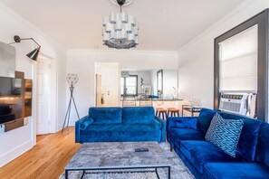 Televisión, estéreo y oficina 