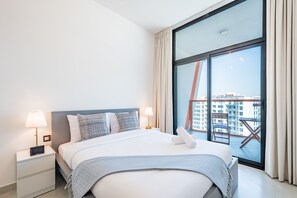 In-room safe, iron/ironing board, free WiFi, bed sheets - Lovely 1BR in Binghatti Avenue Al Jaddaf by Deluxe Holiday Homes (Dubai)