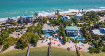 Aquarius Oceanside: 9BR/8BA Beachfront w/ Pool, Hot Tub, Elevator & Riverfront