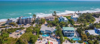 Aquarius Oceanside: 9BR/8BA Beachfront w/ Pool, Hot Tub, Elevator & Riverfront