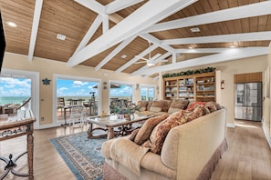Smart TV, fireplace, video games, DVD player - Aquarius Oceanside: 9BR/8BA Beachfront w/ Pool, Hot Tub, Elevator & Riverfront (Stuart)