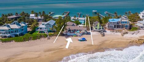 海灘、躺椅、沙灘巾