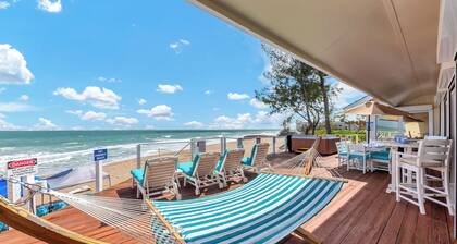 Aquarius Oceanside: 9BR/8BA Beachfront w/ Pool, Hot Tub, Elevator & Riverfront