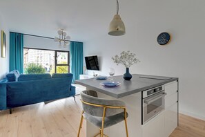 Deluxe Apartment, River View | 1 bedroom, hypo-allergenic bedding, individually decorated - Rezydencja Wintera & Parking by Downtown Apartments (Gdansk)