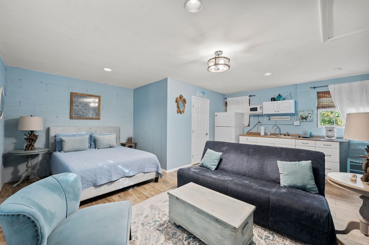 Charming Beach Bungalow