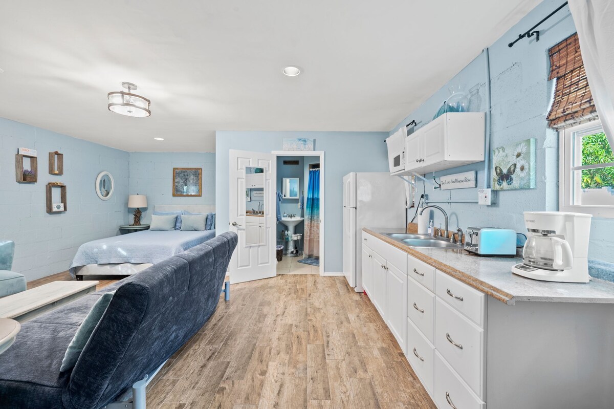 Photo 2 of Charming Beach Bungalow