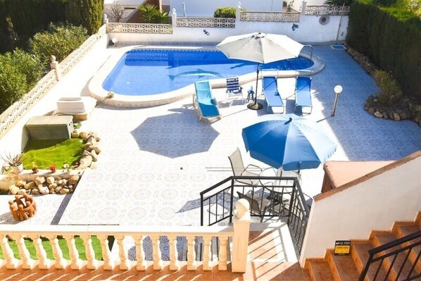 Utomhuspool