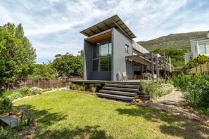 Apartment, Smoking | 3 bedrooms, desk, soundproofing, Internet - Luxury Eco Home With Garden Cottage - Houtbay (Cape Town)
