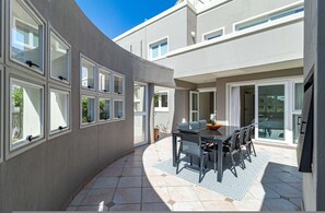 Apartment, Smoking | 3 bedrooms, Internet