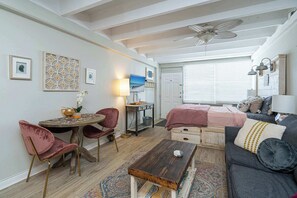 WiFi, bed sheets - Coral Cove | Beachfront Studio, Pool | Activity Access Included (Panama City Beach)