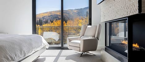 5 bedrooms, iron/ironing board, travel cot, WiFi