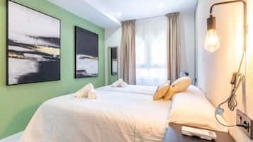 1 bedroom, iron/ironing board, Internet, bed sheets