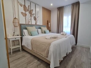 1 chambre, fer et planche à repasser, accès Internet, draps fournis