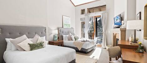 1 habitación, tabla de planchar con plancha, cuna de viaje y wifi