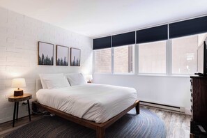 1 slaapkamer, een strijkplank/strijkijzer, wifi, beddengoed