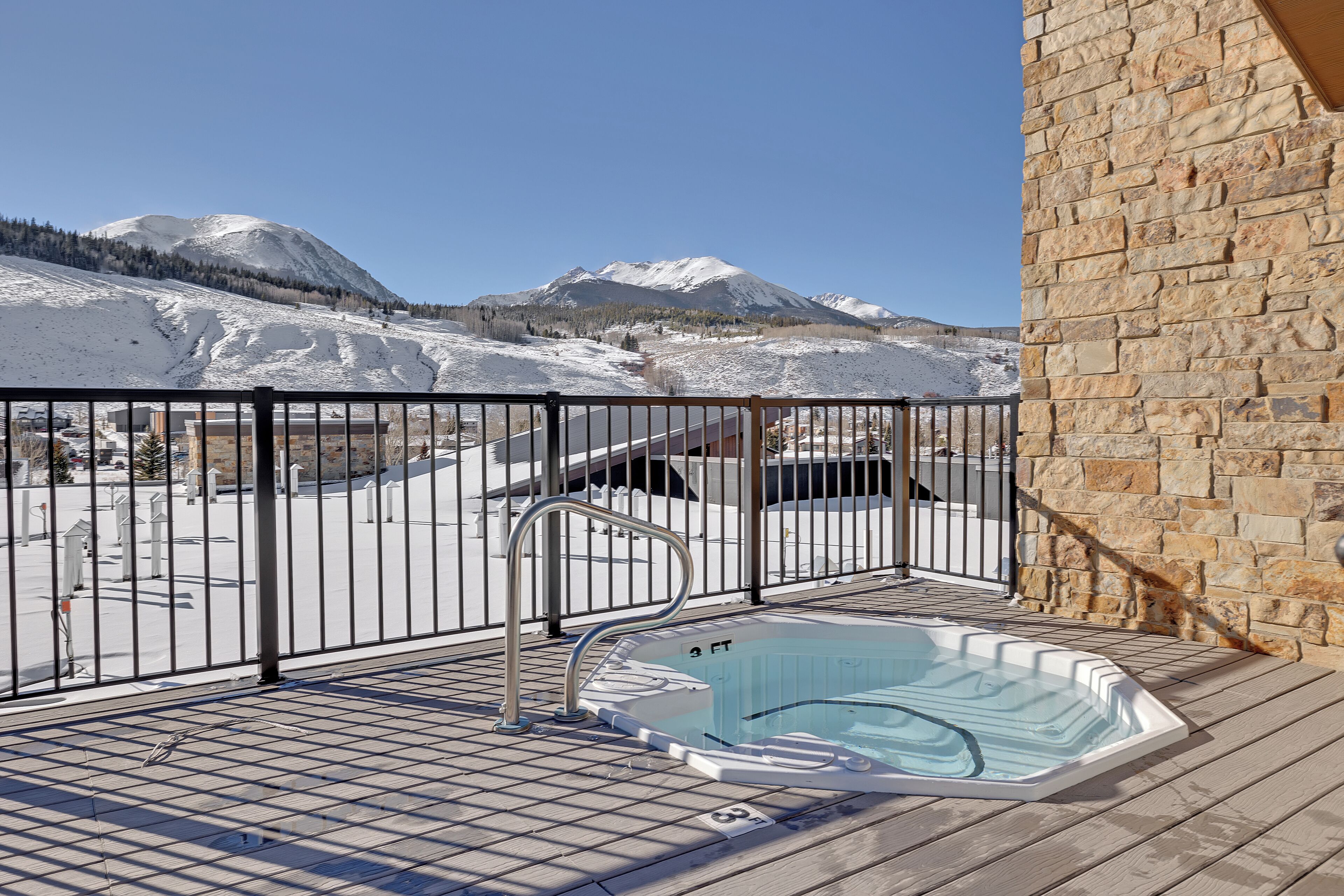 Bañera de hidromasaje exterior