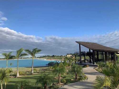 BEACH HOUSE 2-bedroom condo with AC, WiFi in fabulous Santa Cruz