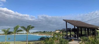 BEACH HOUSE 2-bedroom condo with AC, WiFi in fabulous Santa Cruz