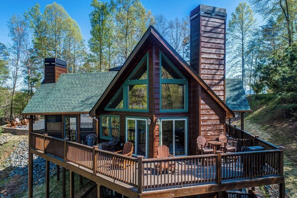 Terrace/patio - Your Get Away in Ellijay- River Resort w/ Hot Tub! (Ellijay)
