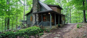 The Guest House – Historic Log cabin in Big Canoe