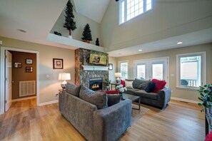 テレビ、暖炉、テレビゲーム