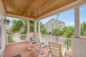 Property grounds - 5BR | Sleeps 14| Pool | Steps To The Beach | 601B (Murrells Inlet)