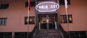 PABLO SUIT AVCILAR