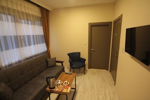 Chambre Quadruple Familiale | Espace de travail pour ordinateur portable, Wi-Fi gratuit