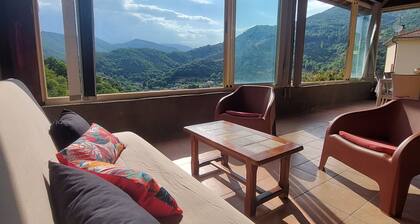 Spacieuse maison en pierre, nichée dans un petit hameau