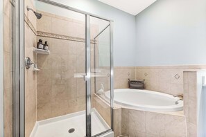Shower, hair dryer, towels - Ocean view 3BR Condo | Balcony Views, Resort Pools (Palm Coast)