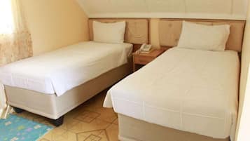 Comfort Double or Twin Room | 1 bedroom, laptop workspace, free WiFi
