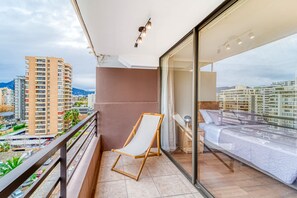 Unclassified image, 2 of 13, button