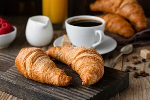 Breakfast meal - La Résidence Capri: Comfort, security and top-of-the-range services (Tunis)