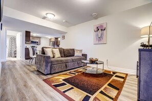 Smart TV y chimenea 