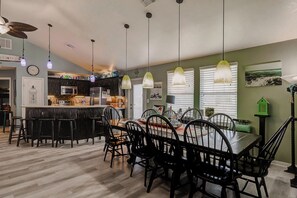 تناول الطعام