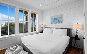 6 bedrooms, iron/ironing board, WiFi, bed sheets - 2 Min Walk To The Beach - Private Heated Pool Oasis - Luxury Living (Santa Rosa Beach)