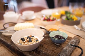 Breakfast meal - Locanda San Martino - Room Grano (Chies d´Alpago)