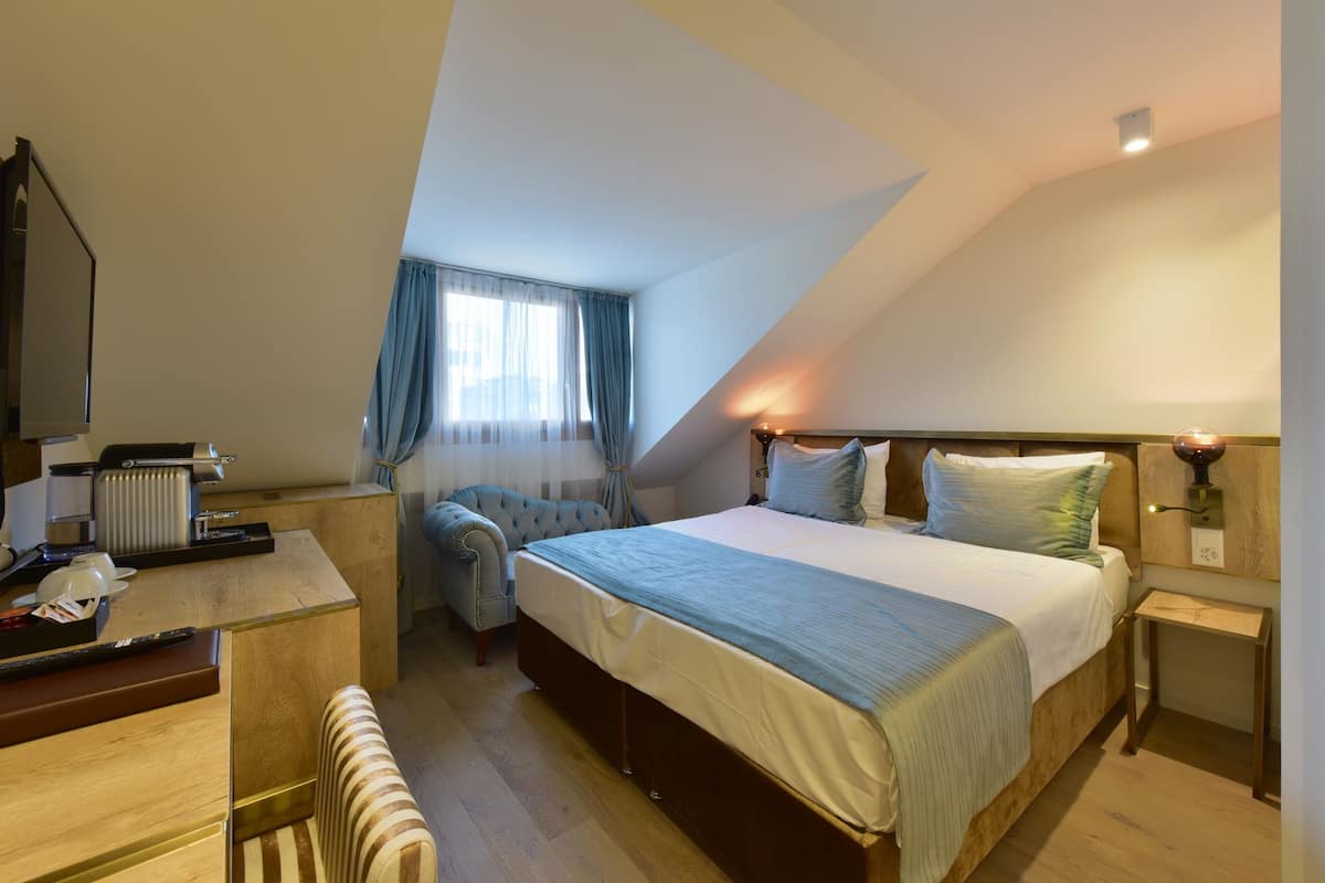 Petite chambre double | Cassaforte in camera, insonorizzazione, Wi-Fi gratuito, lenzuola