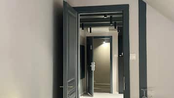 2-bedroom suite | 隔音、免費無線上網、床單