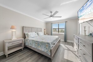 Signature Condo, 3 Bedrooms, Pool Access, Lakeside | Individually decorated, individually furnished, iron/ironing board - Mariner Lakes Condos (Orange Beach)