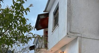Cosy maisonette on wild Mountain. Pet-Friendly!