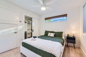 2 makuuhuonetta, Wi-Fi, vuodevaatteet