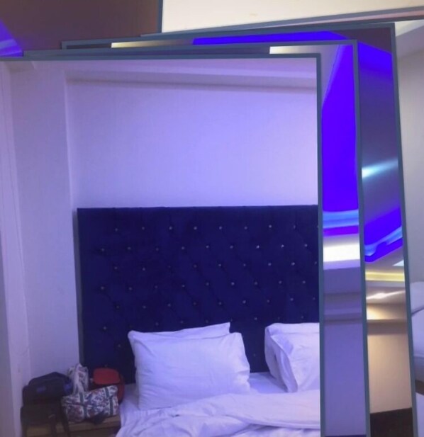 Deluxe-Doppelzimmer, Bergblick | Schallisolierte Zimmer, kostenloses WLAN