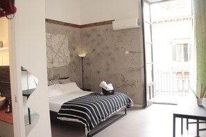 6 chambres, fer et planche à repasser, Wi-Fi, draps fournis
