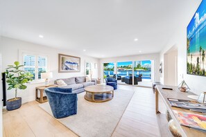 تلفزيون ذكي، كُتُب