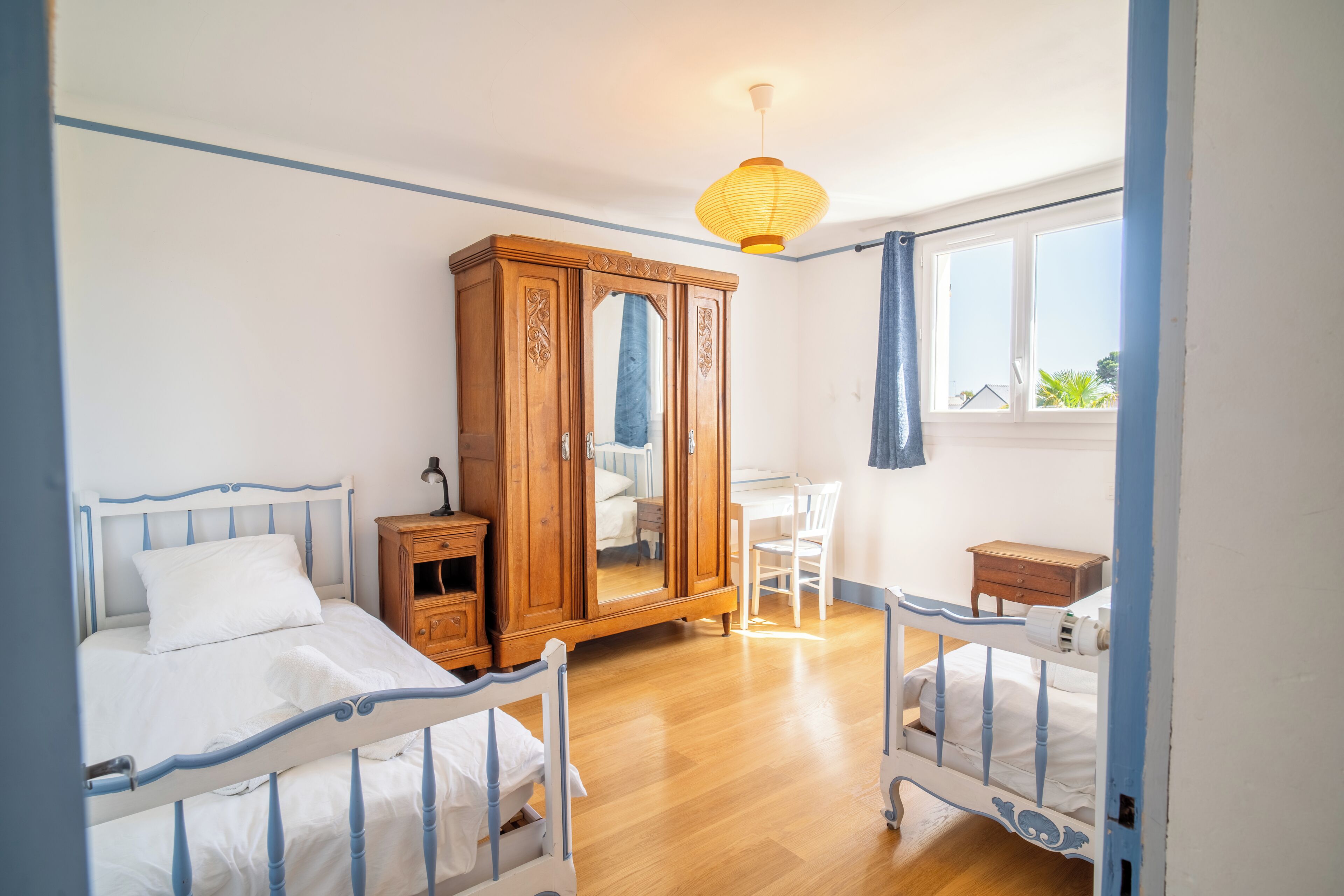 5 bedrooms, iron/ironing board, WiFi