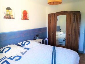 5 chambres, fer et planche à repasser, Wi-Fi