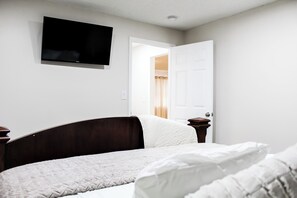 2 Schlafzimmer, Bügeleisen/Bügelbrett, WLAN, Bettwäsche